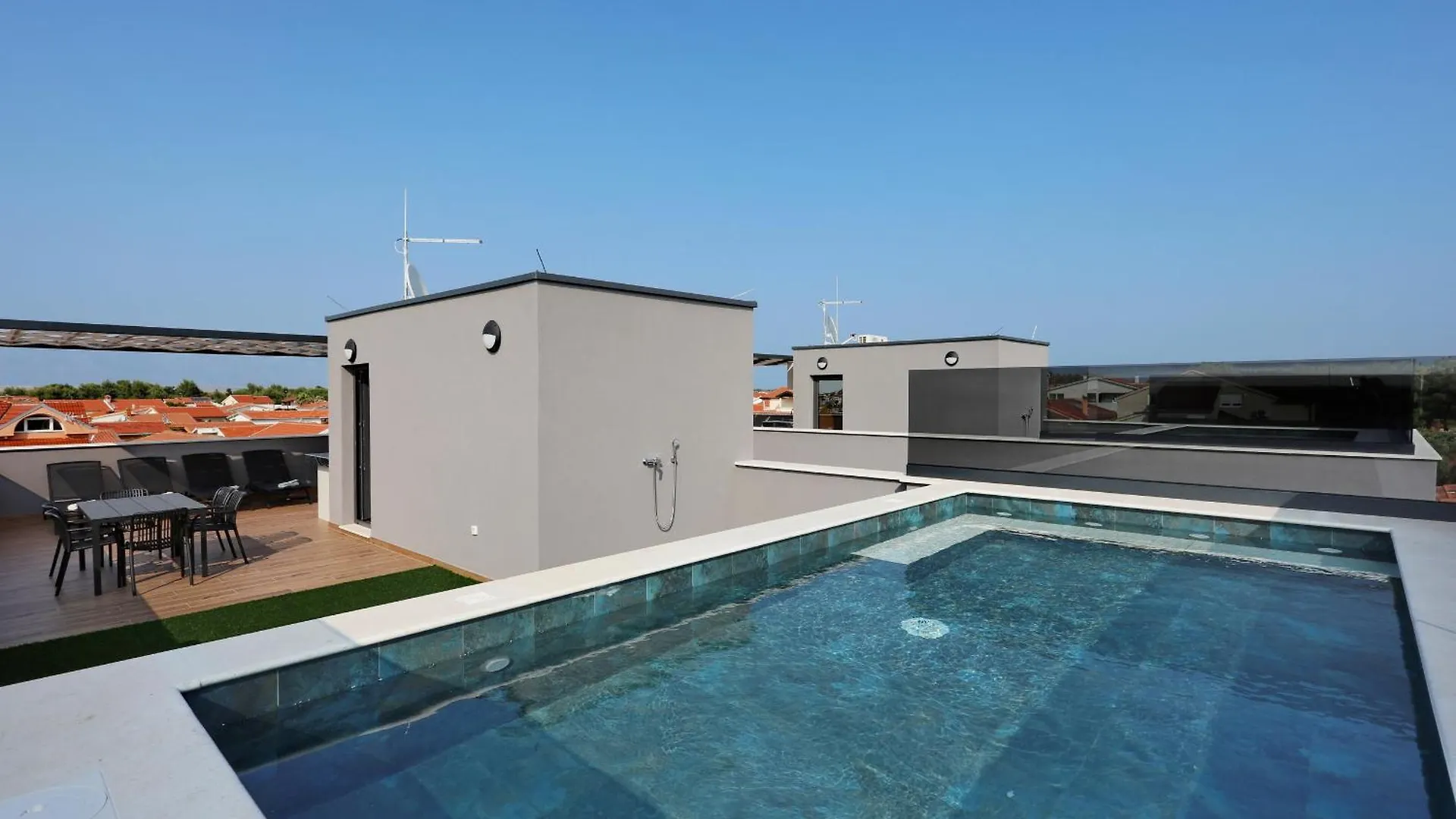 ヴィルK1-Penthouse With Sea View And Heated Poolアパートメント クロアチア